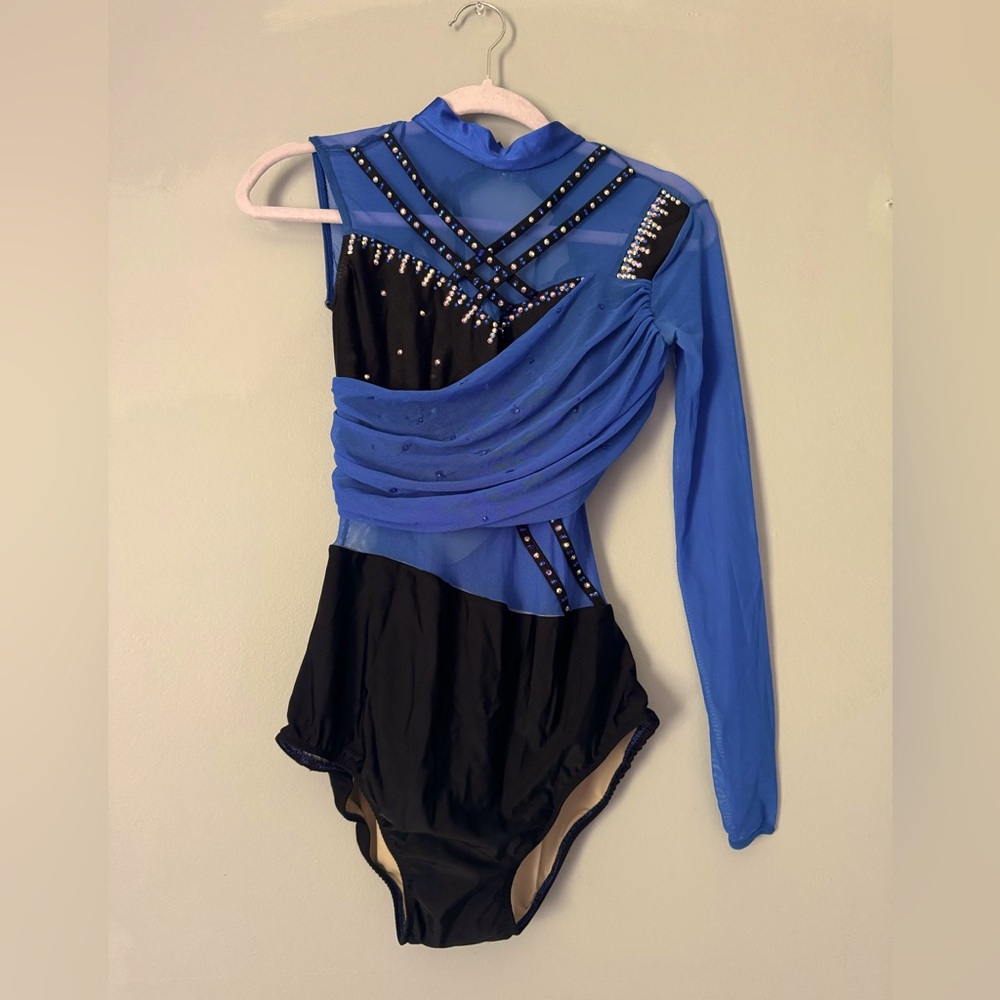 Dance costume